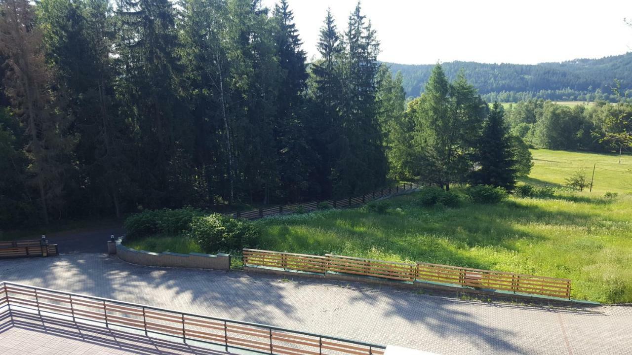 RS BERNOV Zátiší Nejdek Exterior foto
